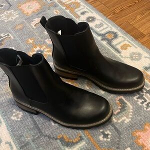 Universal threads blank lug boots